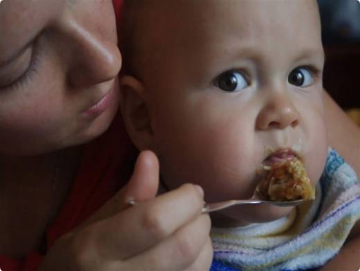 как накормить малыша